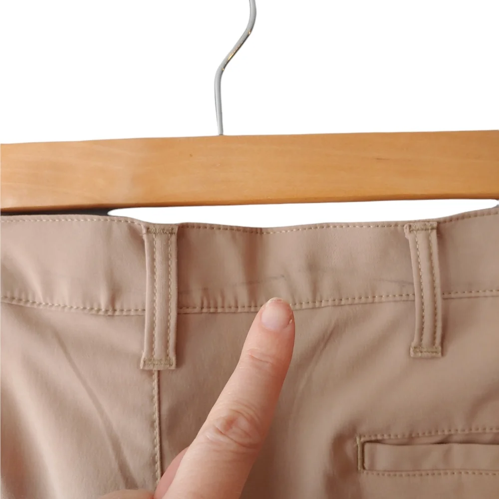 Chaps Stretch Tan Shorts Size 42
